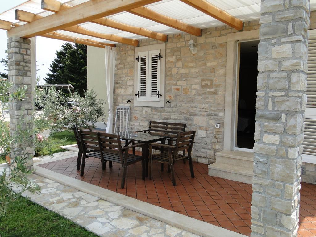 Apartments Villa Ela Umag Room photo