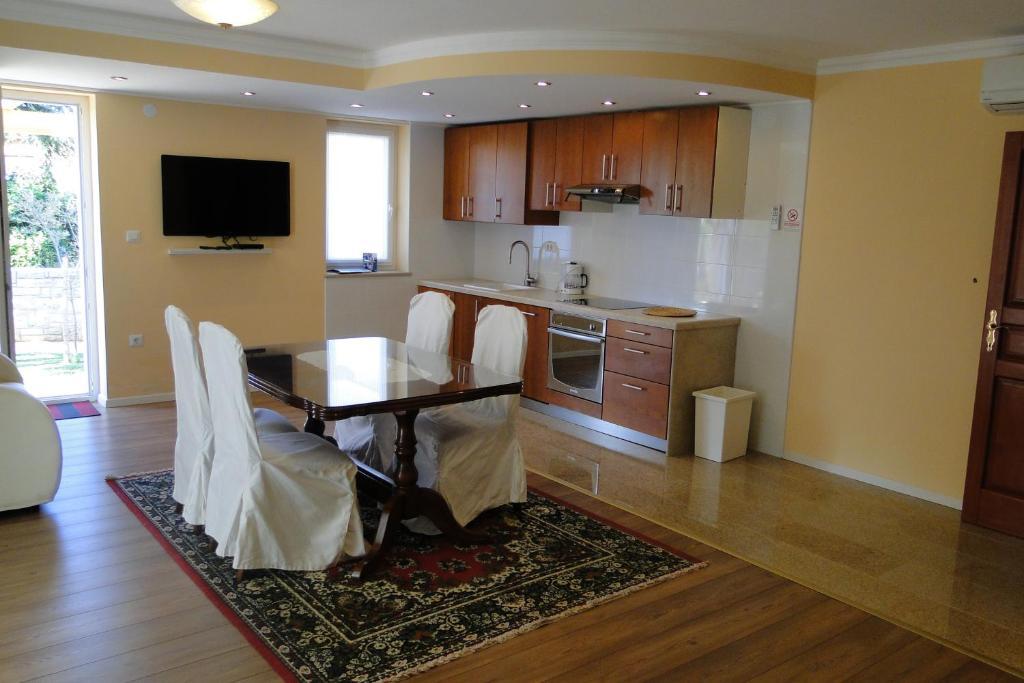 Apartments Villa Ela Umag Room photo