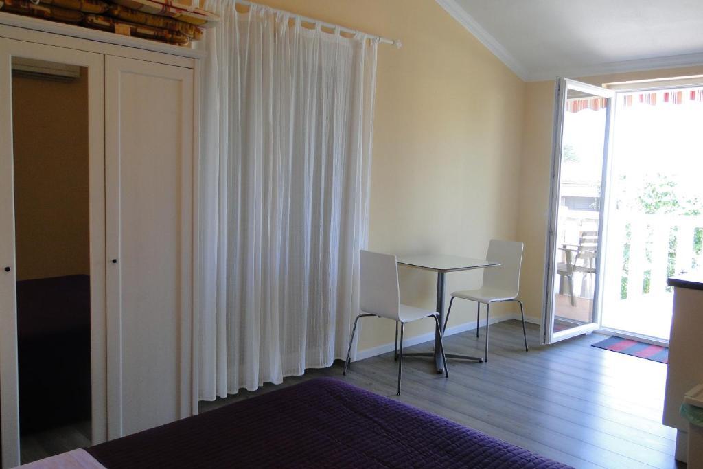 Apartments Villa Ela Umag Room photo